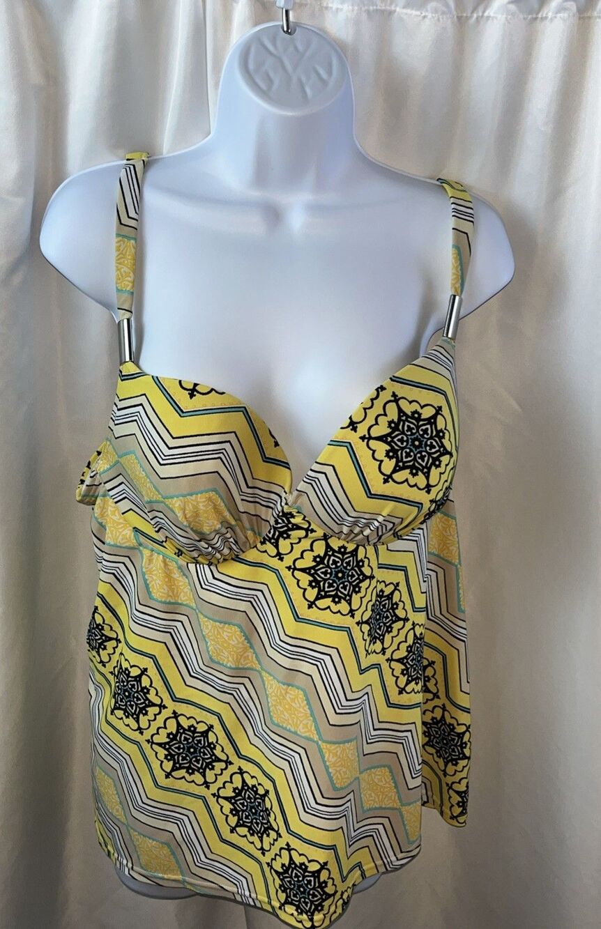 Swim By Cacique Women’s Plus Takini Swimsuit Top Size 38D Vibrant Resort Beach